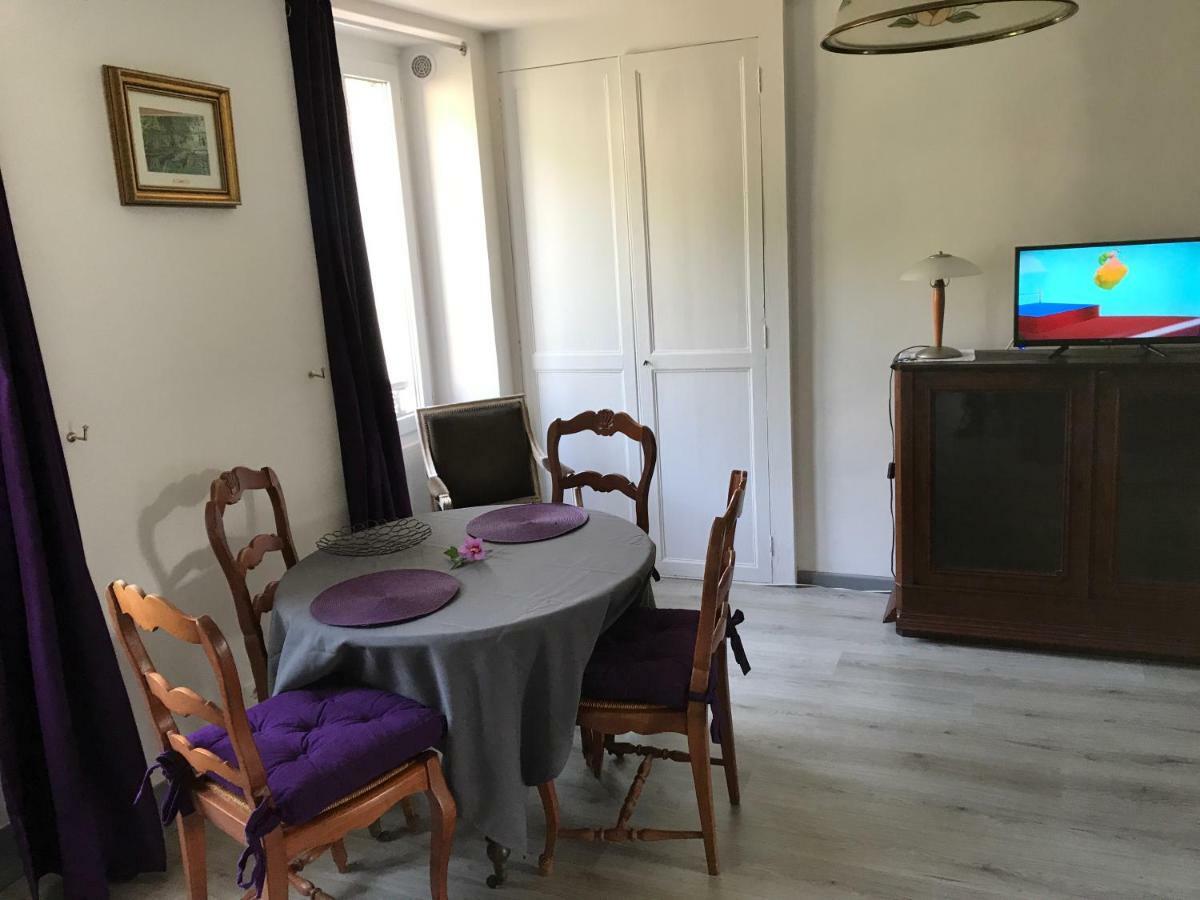 Gite Ancien Relais De Saint-Jacques La Roche-Guyon Dış mekan fotoğraf