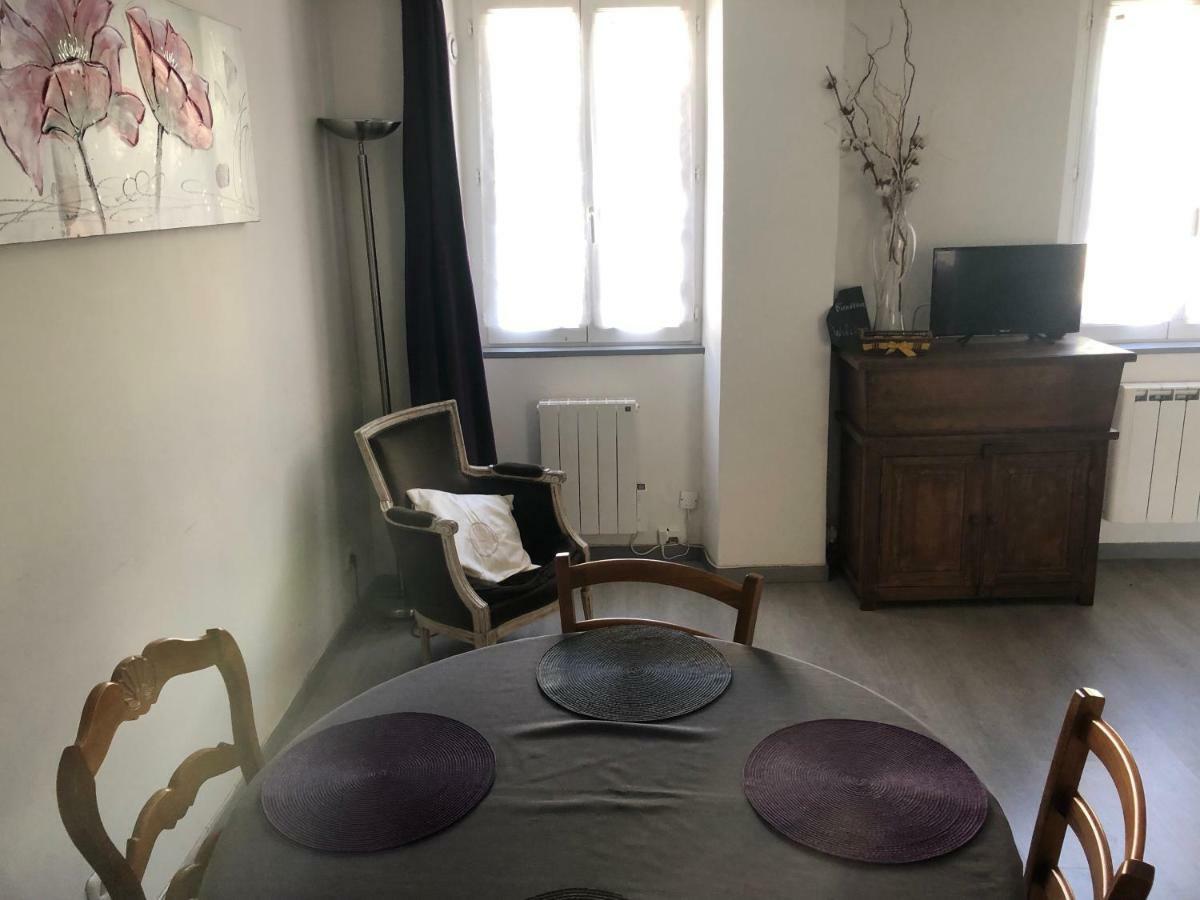 Gite Ancien Relais De Saint-Jacques La Roche-Guyon Dış mekan fotoğraf